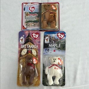 Rare, Collectible Ty Teenie Beanie Babies 3 International Bears.